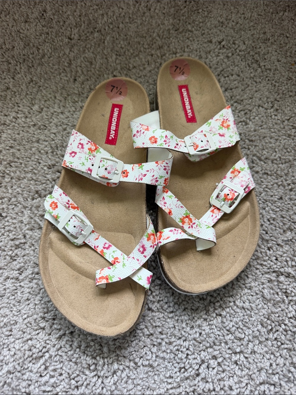 UNIONBAY White Floral Buckle Strappy Women’s Sandals